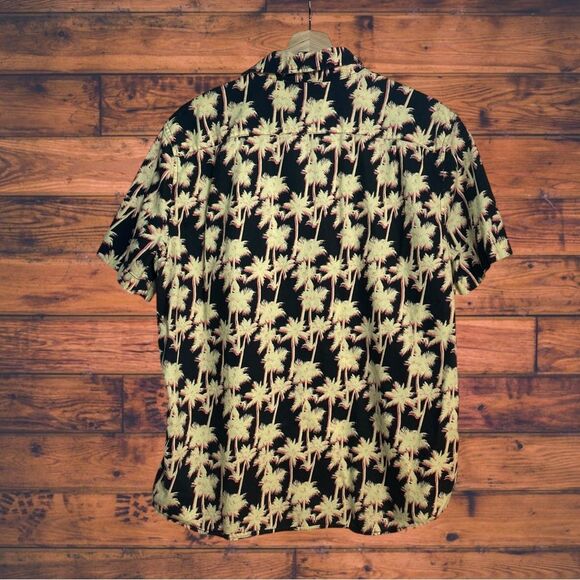 American Eagle Yellow Palm Tree Button Front Shirt Large - Picture 2 of 6